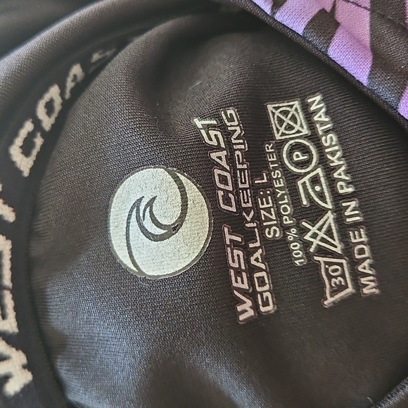 West Coast Aloha Hawaian Goal Keeping Colorful Patterned Hoodie with Logo - Picture 4 of 4